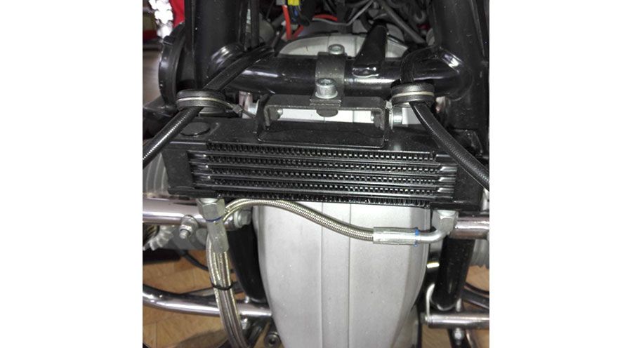 Oil cooler kit centered for BMW R 100 Model | Motorcycle Accessory Hornig